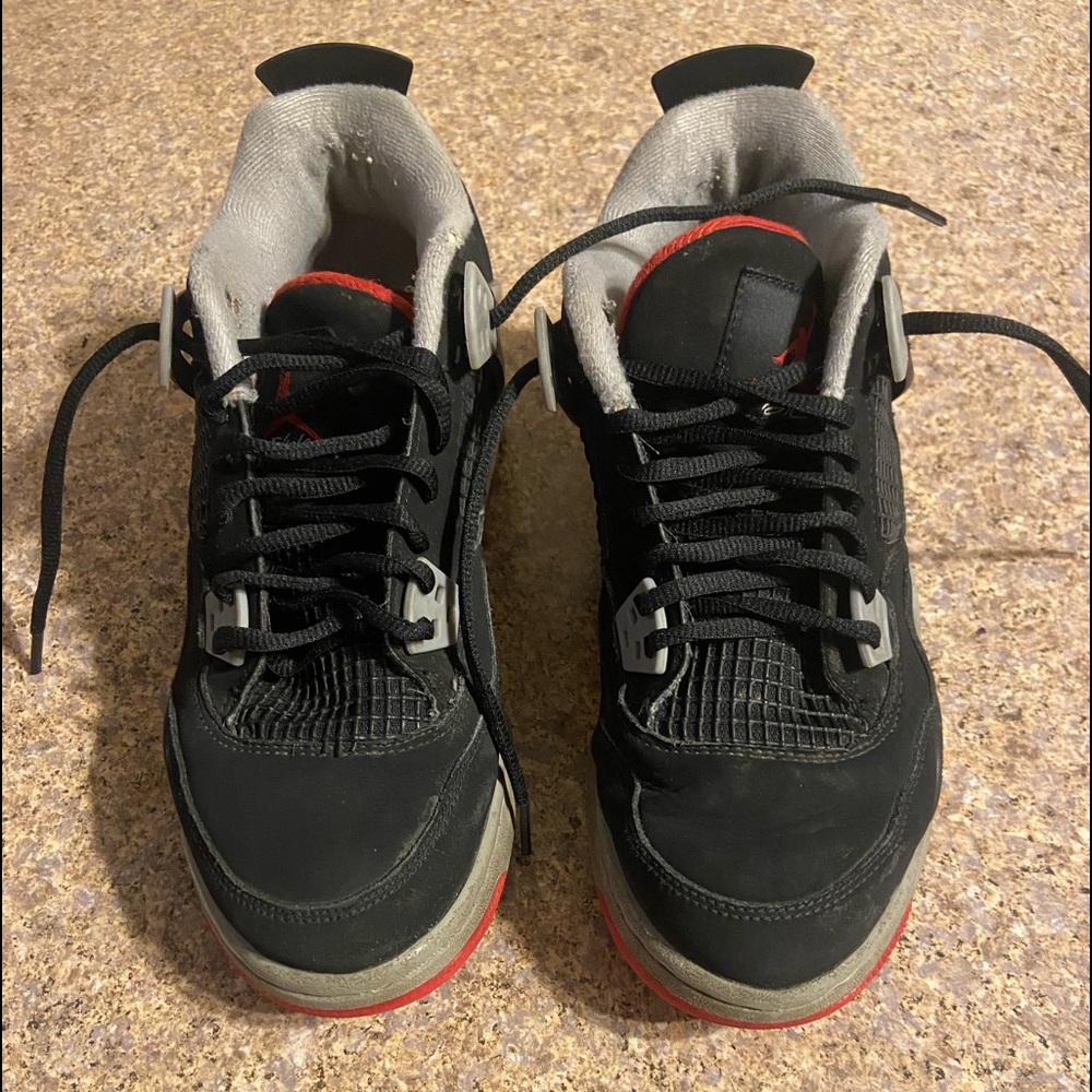 Nike Air Jordan Retro 4 Bred GS size 6.5y